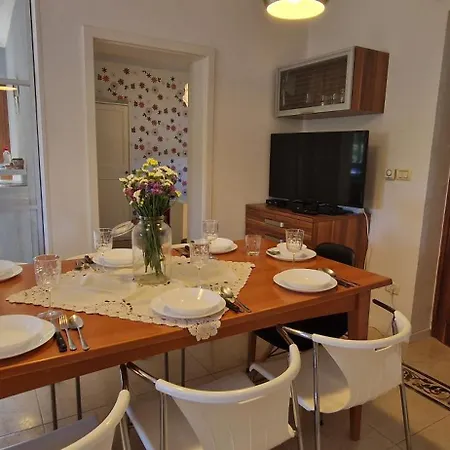 Mimosa Villa