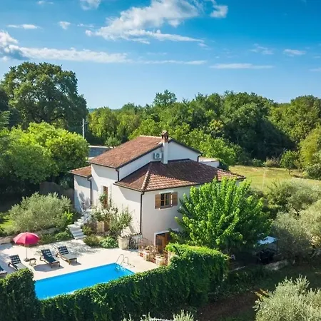 Villa Mimosa *